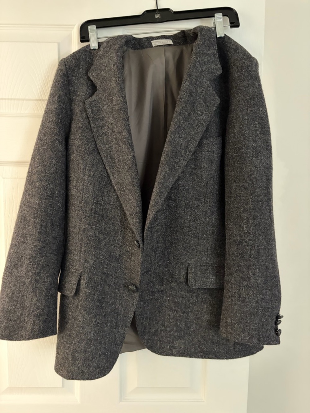 Classic Men's Wool Blazer in Charcoal Gray